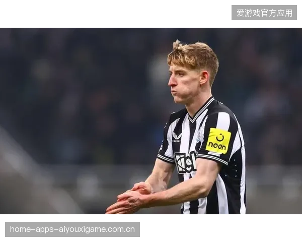 纽卡斯尔特里皮尔定位球落点精准制造破门机会
